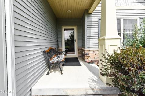 18 Meldon Circle Queensbury NY 12804