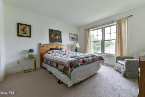 18 Meldon Circle Queensbury NY 12804