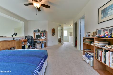 18 Meldon Circle Queensbury NY 12804