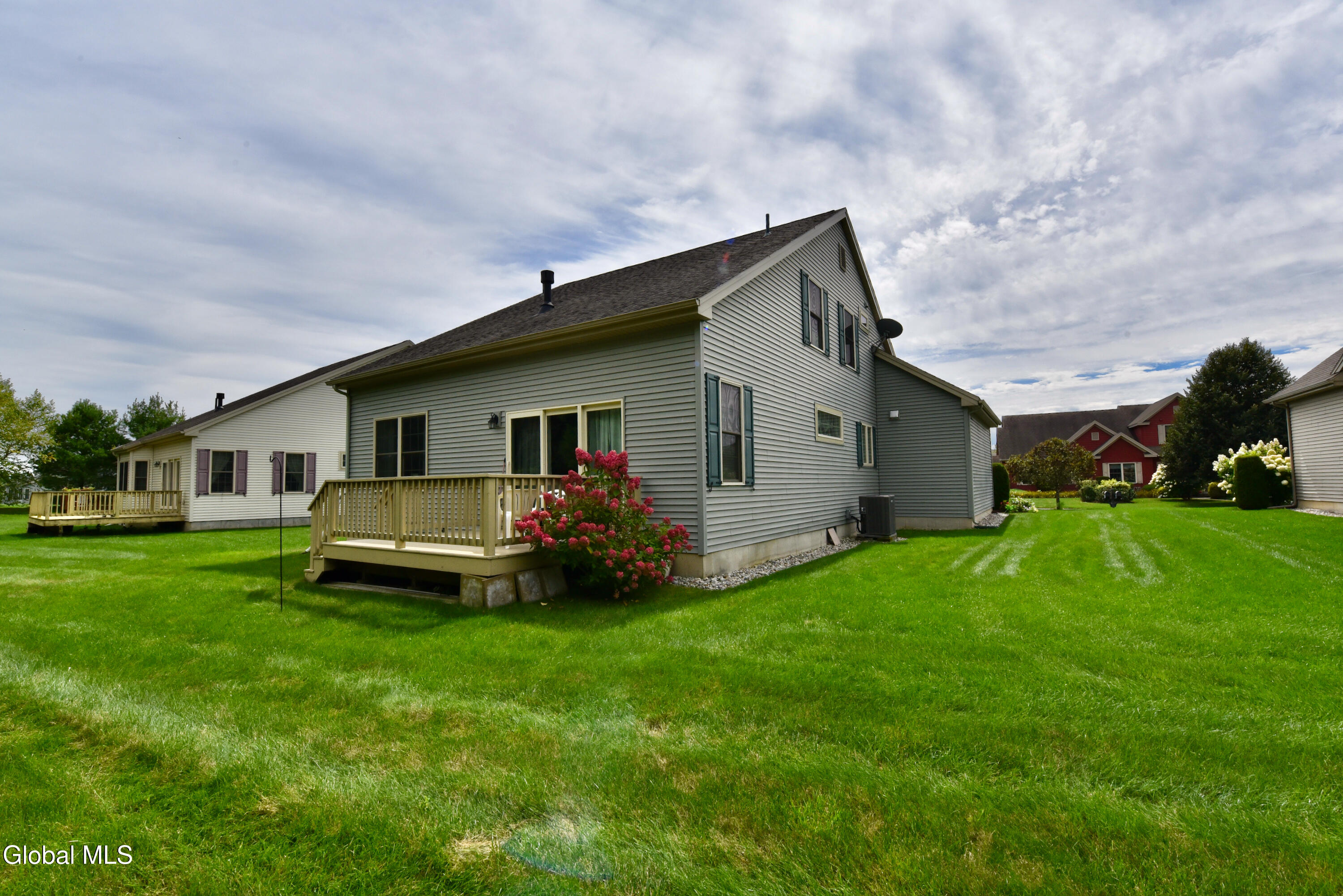 18 Meldon Circle Queensbury NY 12804