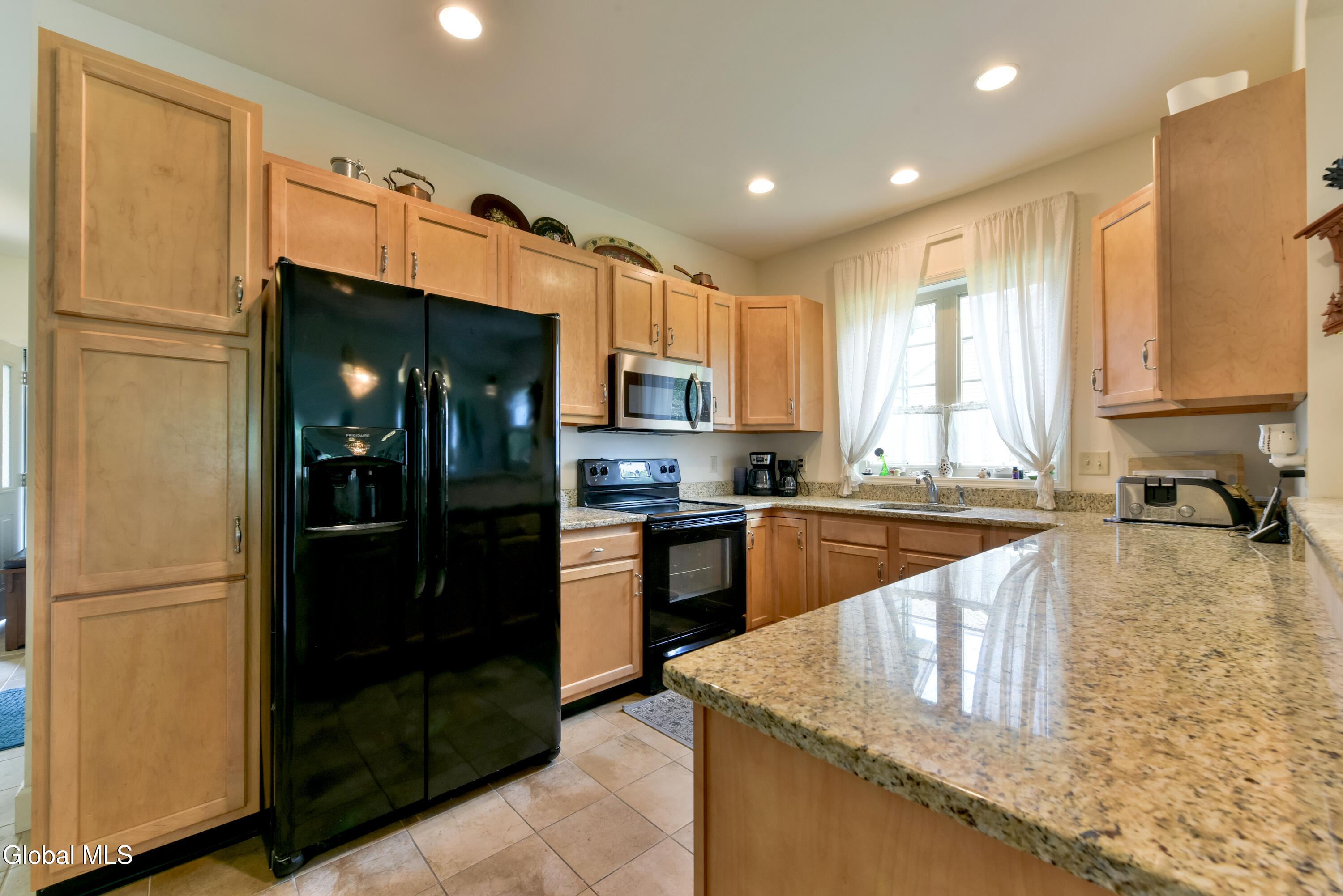 18 Meldon Circle Queensbury NY 12804