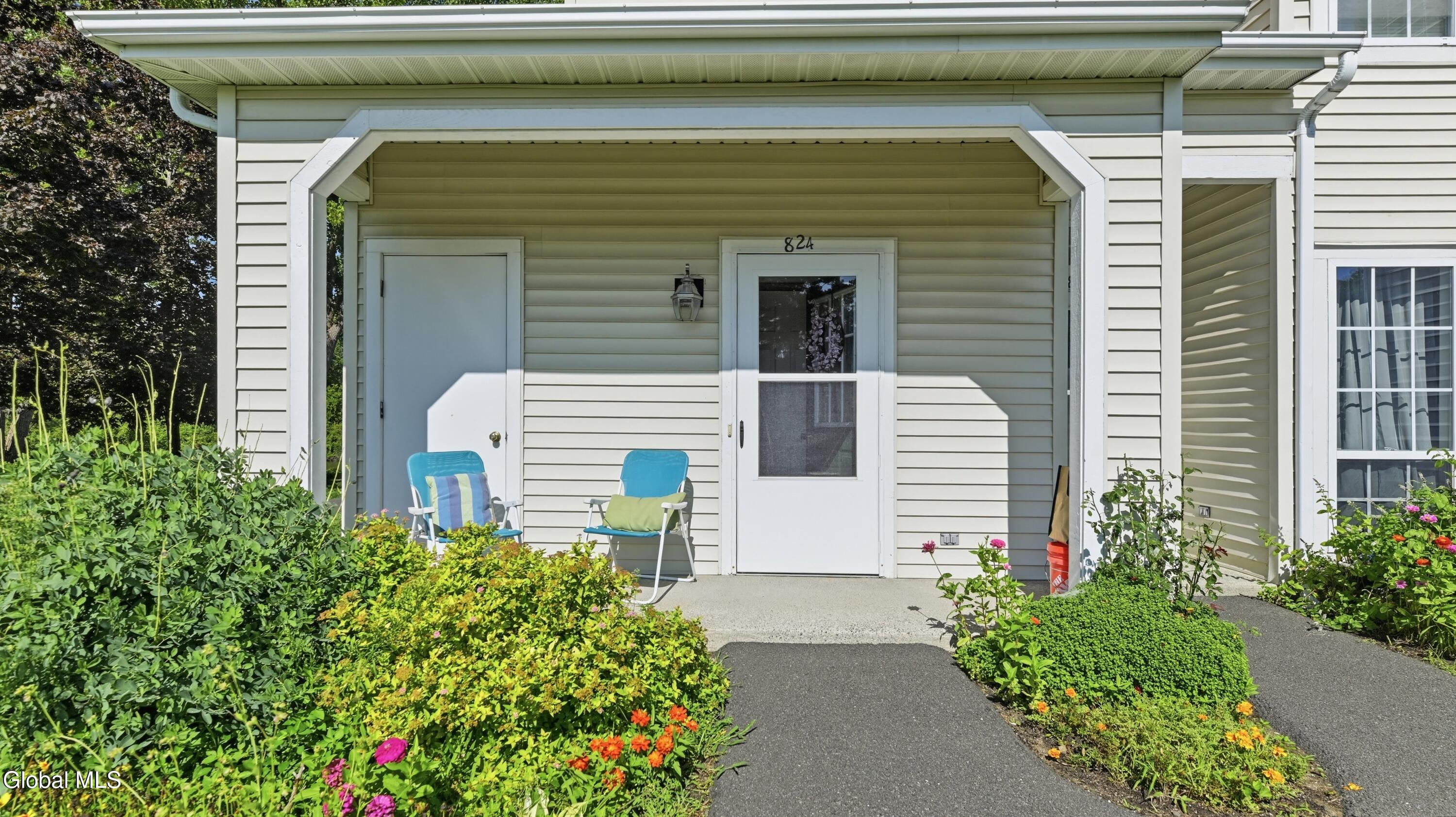824 Ridge Circle Troy NY 12182