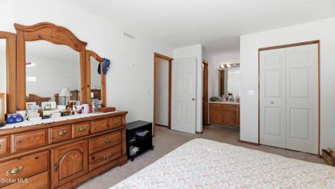 824 Ridge Circle Troy NY 12182