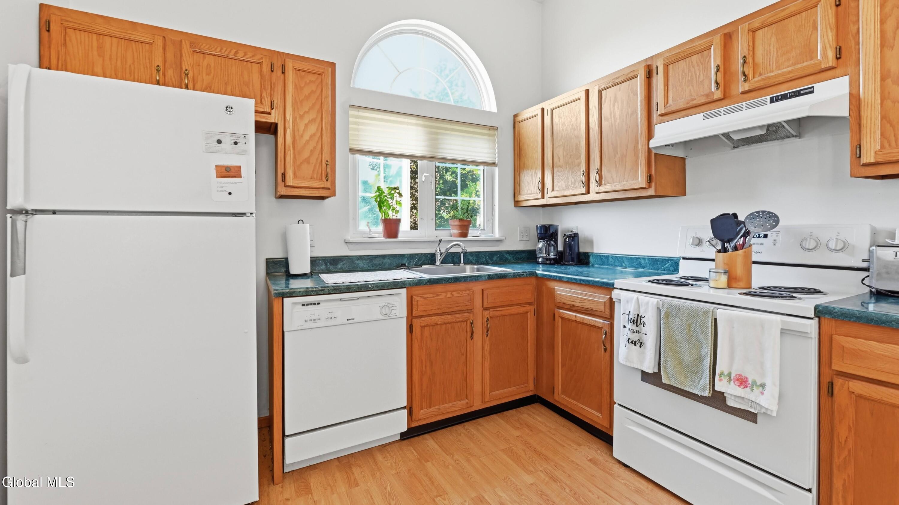 824 Ridge Circle Troy NY 12182