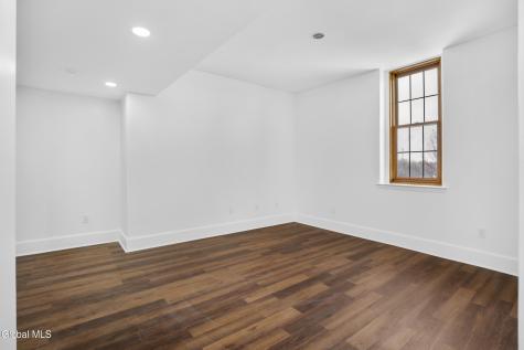 137 Front Street Schenectady NY 12305