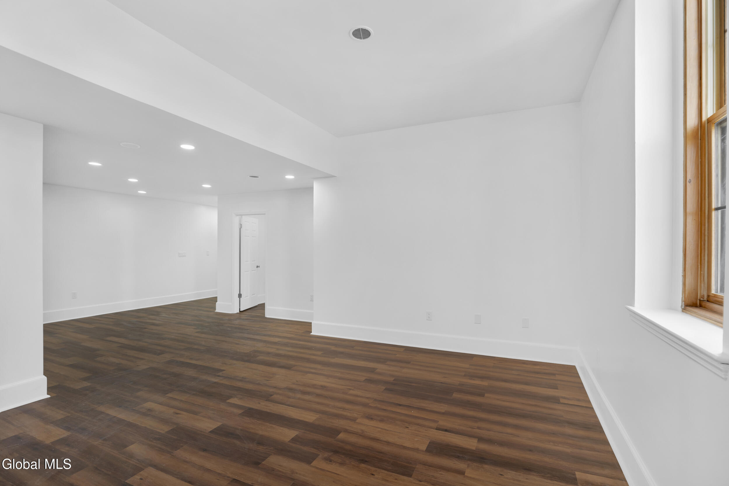 137 Front Street Schenectady NY 12305