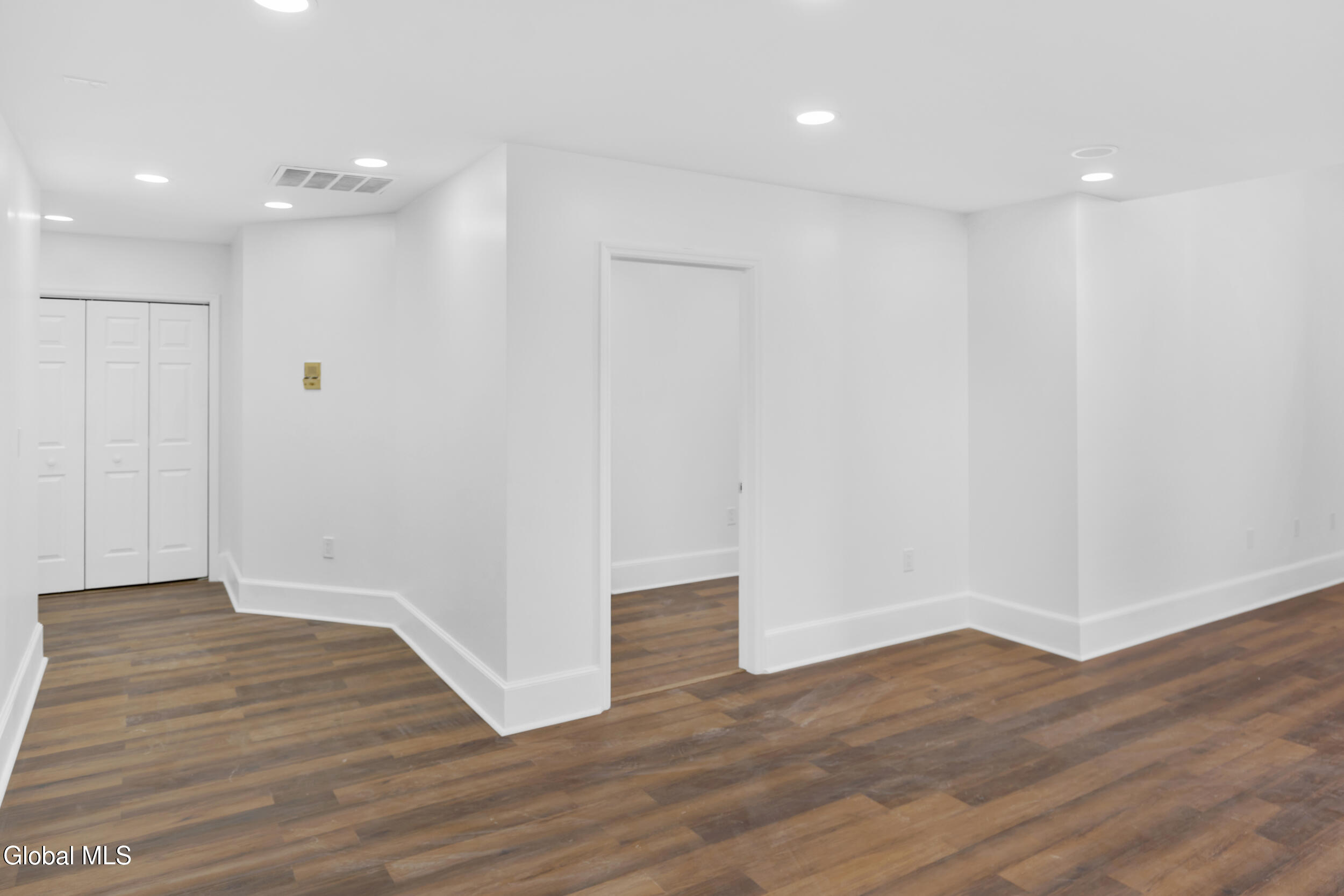 137 Front Street Schenectady NY 12305