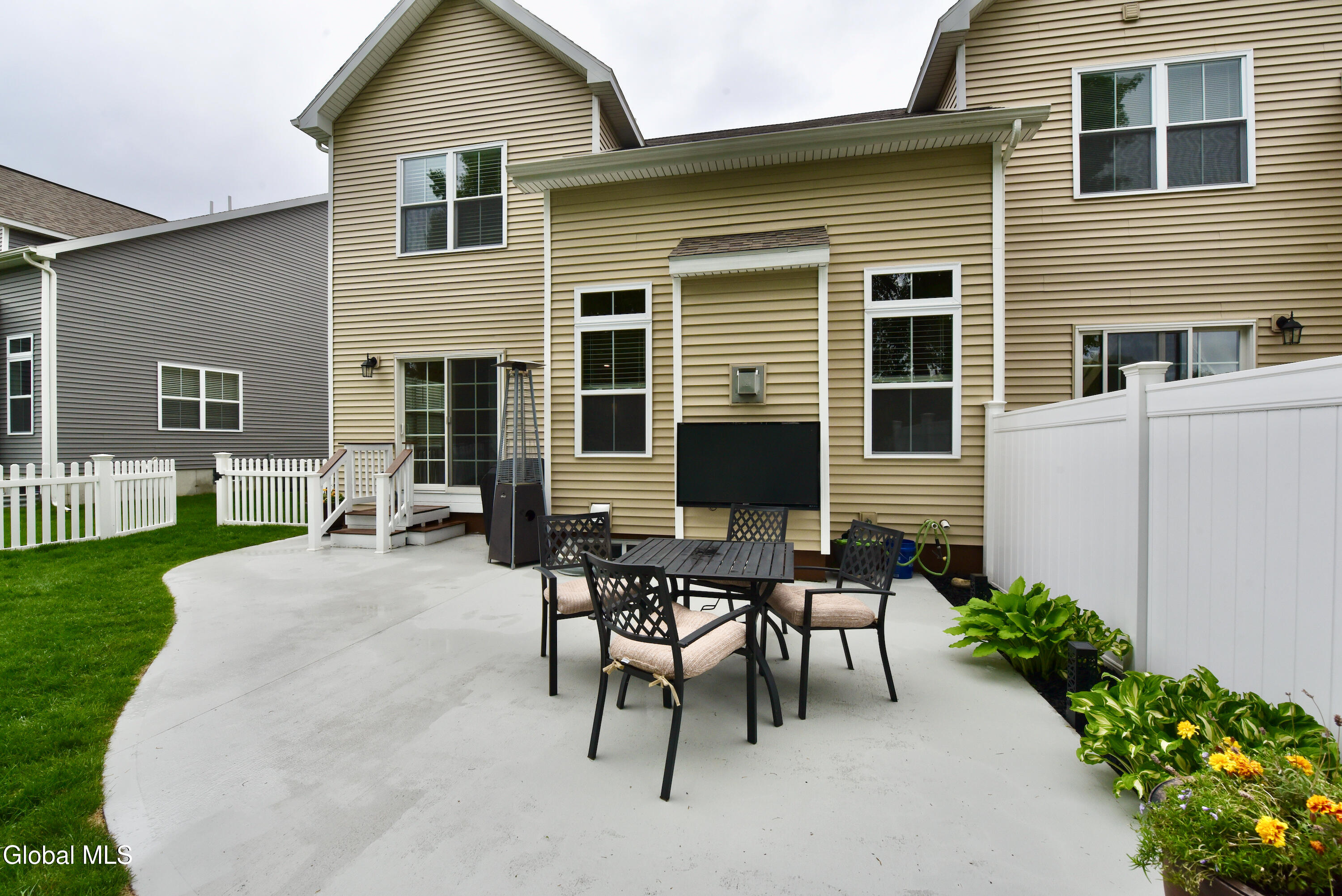 22C Idared Lane Clifton Park NY 12065
