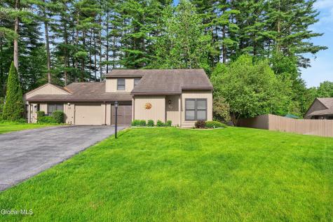 10 Margaret Drive Queensbury NY 12804