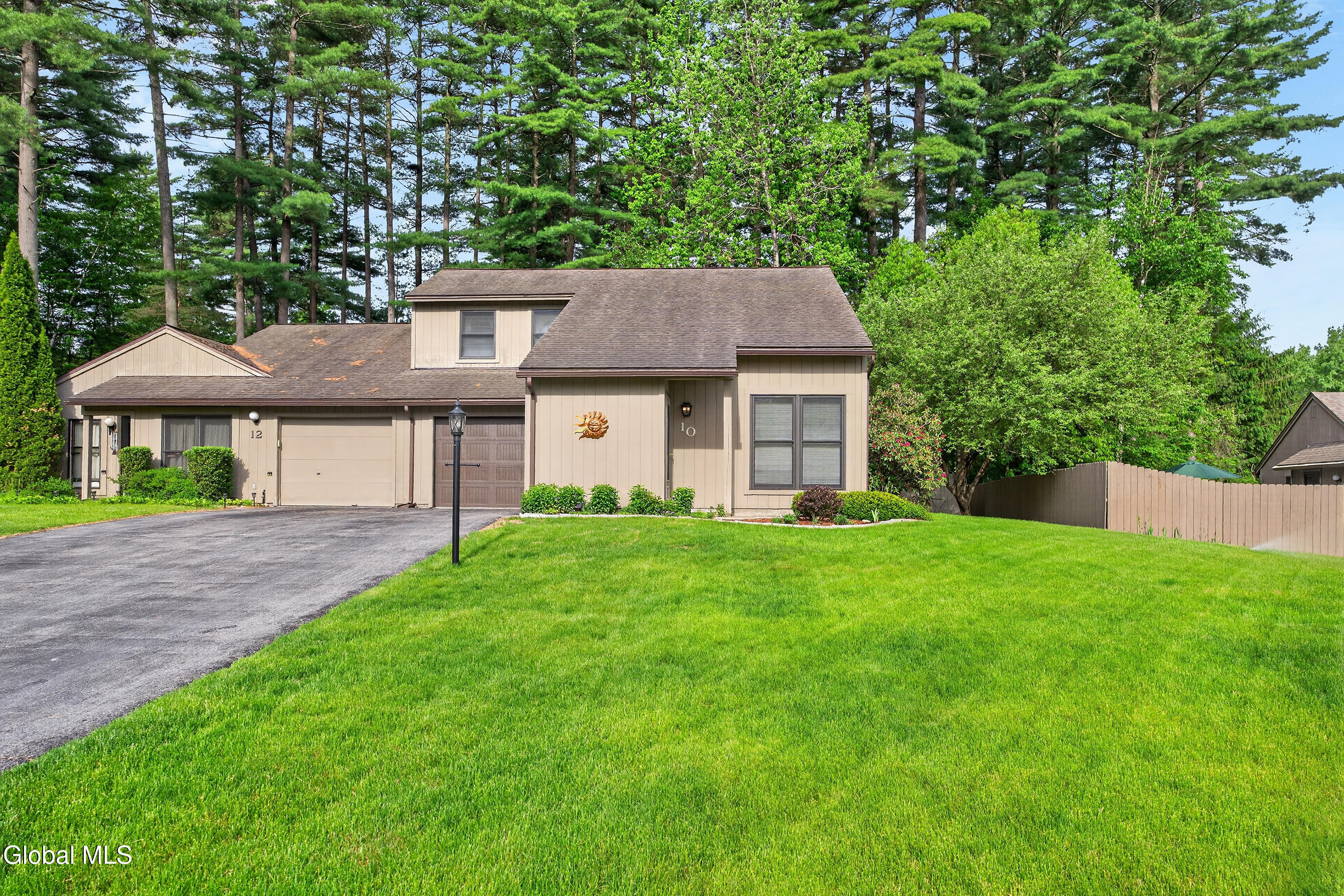 10 Margaret Drive Queensbury NY 12804