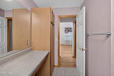 8 Dalton Court Delmar NY 12054