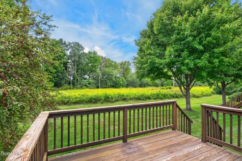 8 Dalton Court Delmar NY 12054