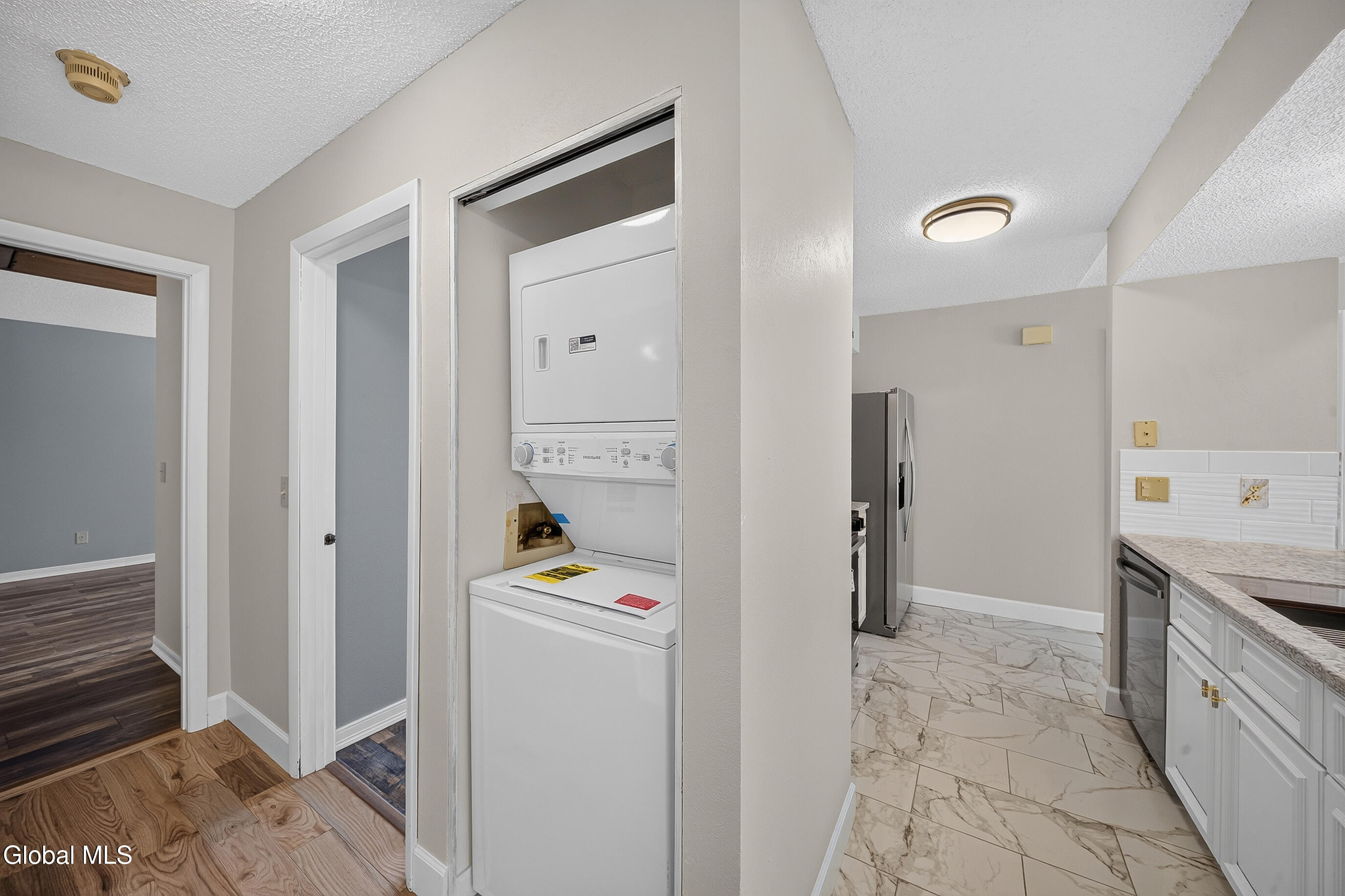 204 Victory Way Halfmoon NY 12065