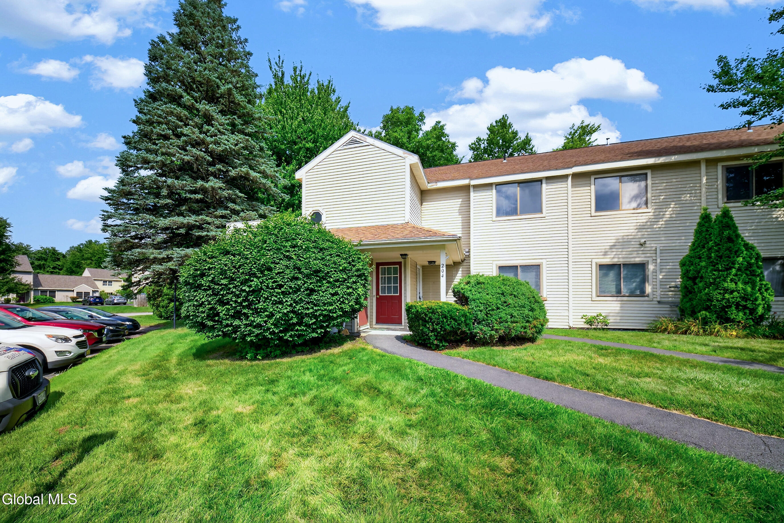 204 Victory Way Halfmoon NY 12065