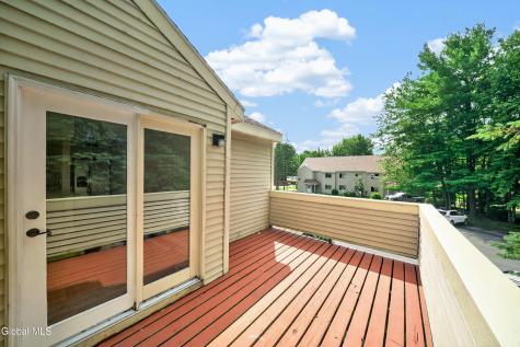 204 Victory Way Halfmoon NY 12065