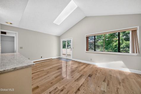 204 Victory Way Halfmoon NY 12065
