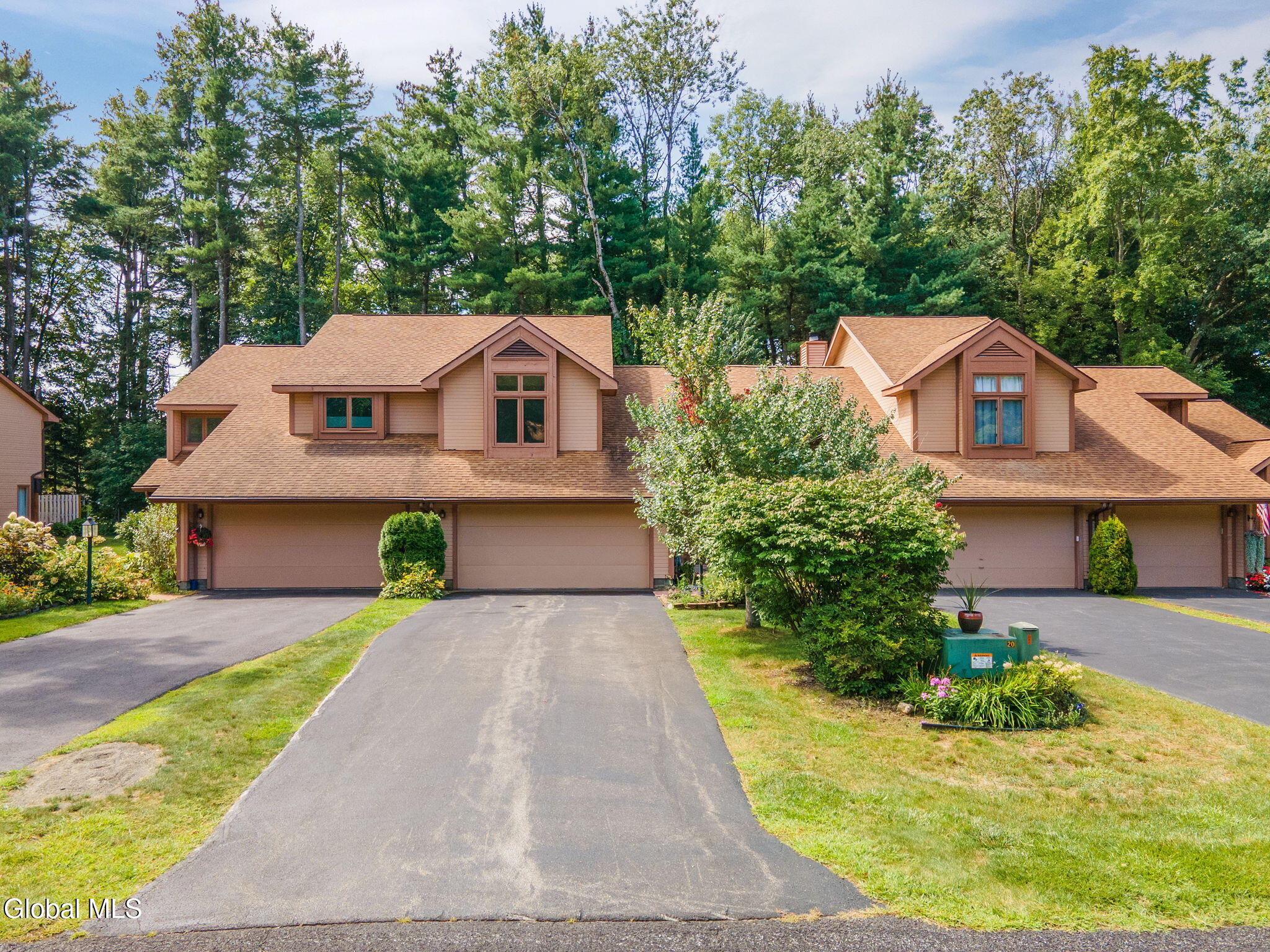 4022 Georgetown Square Schenectady NY 12303