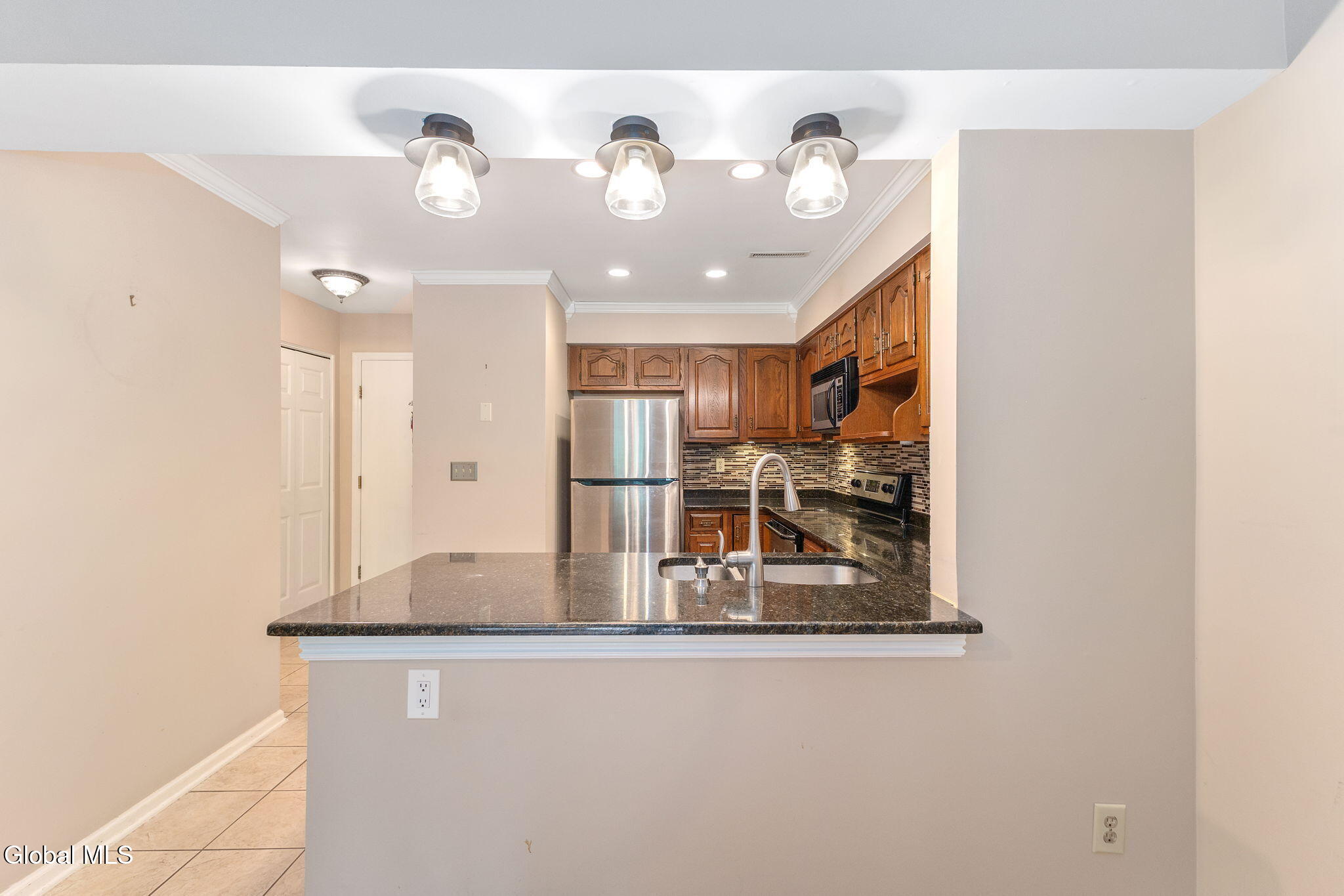 4022 Georgetown Square Schenectady NY 12303