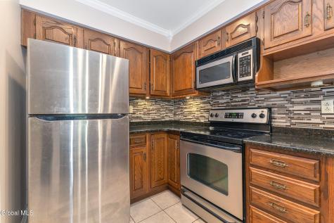 4022 Georgetown Square Schenectady NY 12303