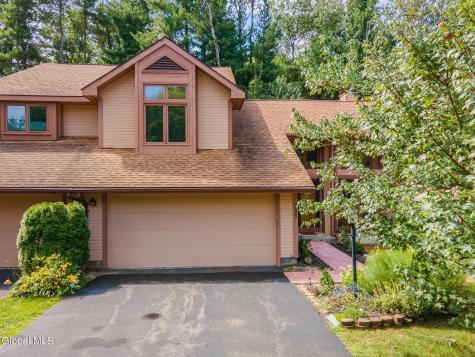 4022 Georgetown Square Schenectady NY 12303