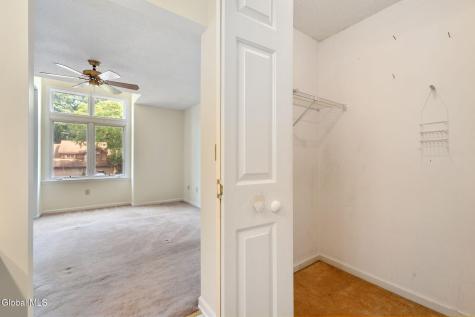 4022 Georgetown Square Schenectady NY 12303