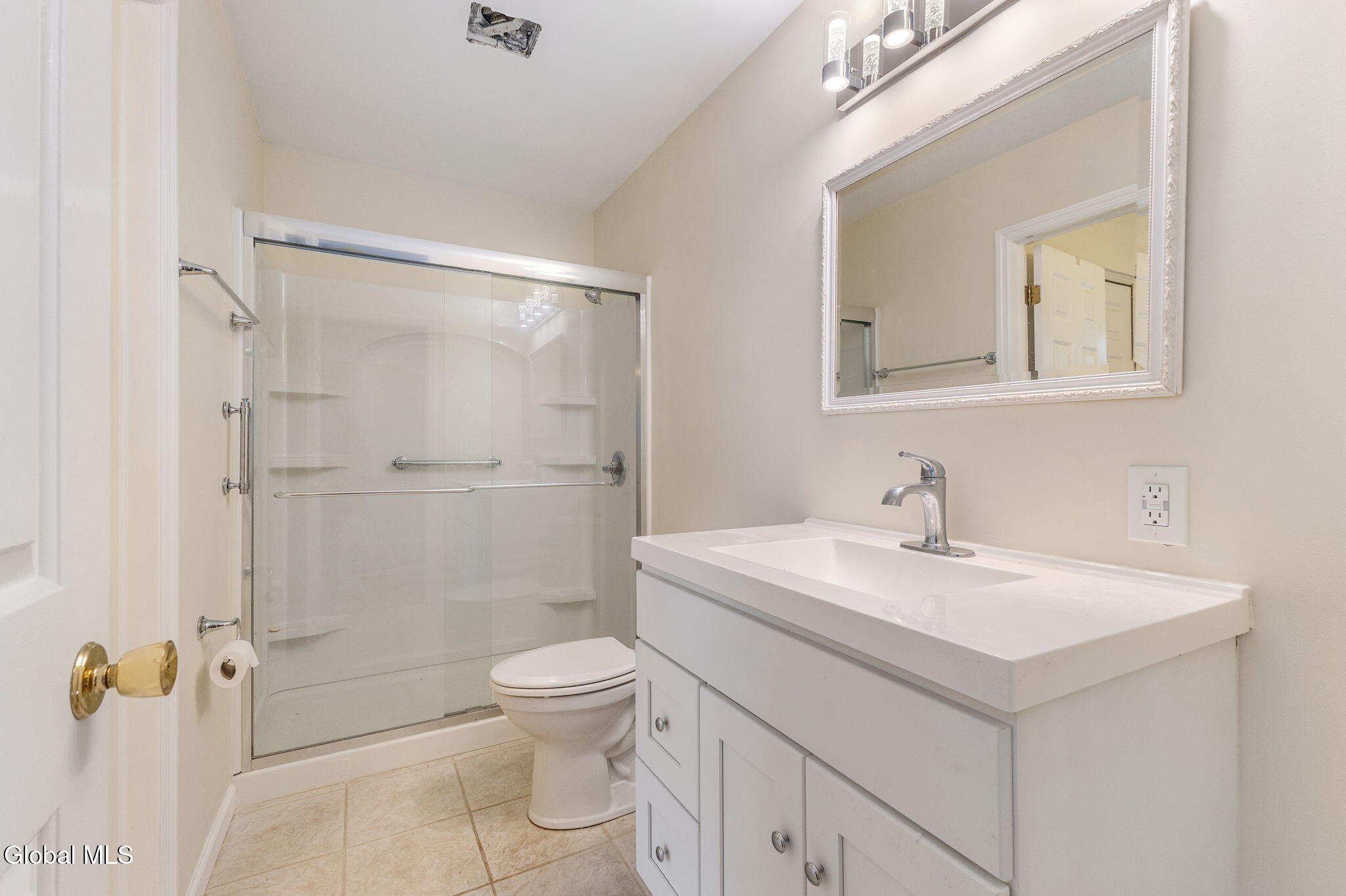 4022 Georgetown Square Schenectady NY 12303
