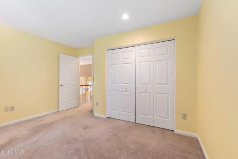 4022 Georgetown Square Schenectady NY 12303