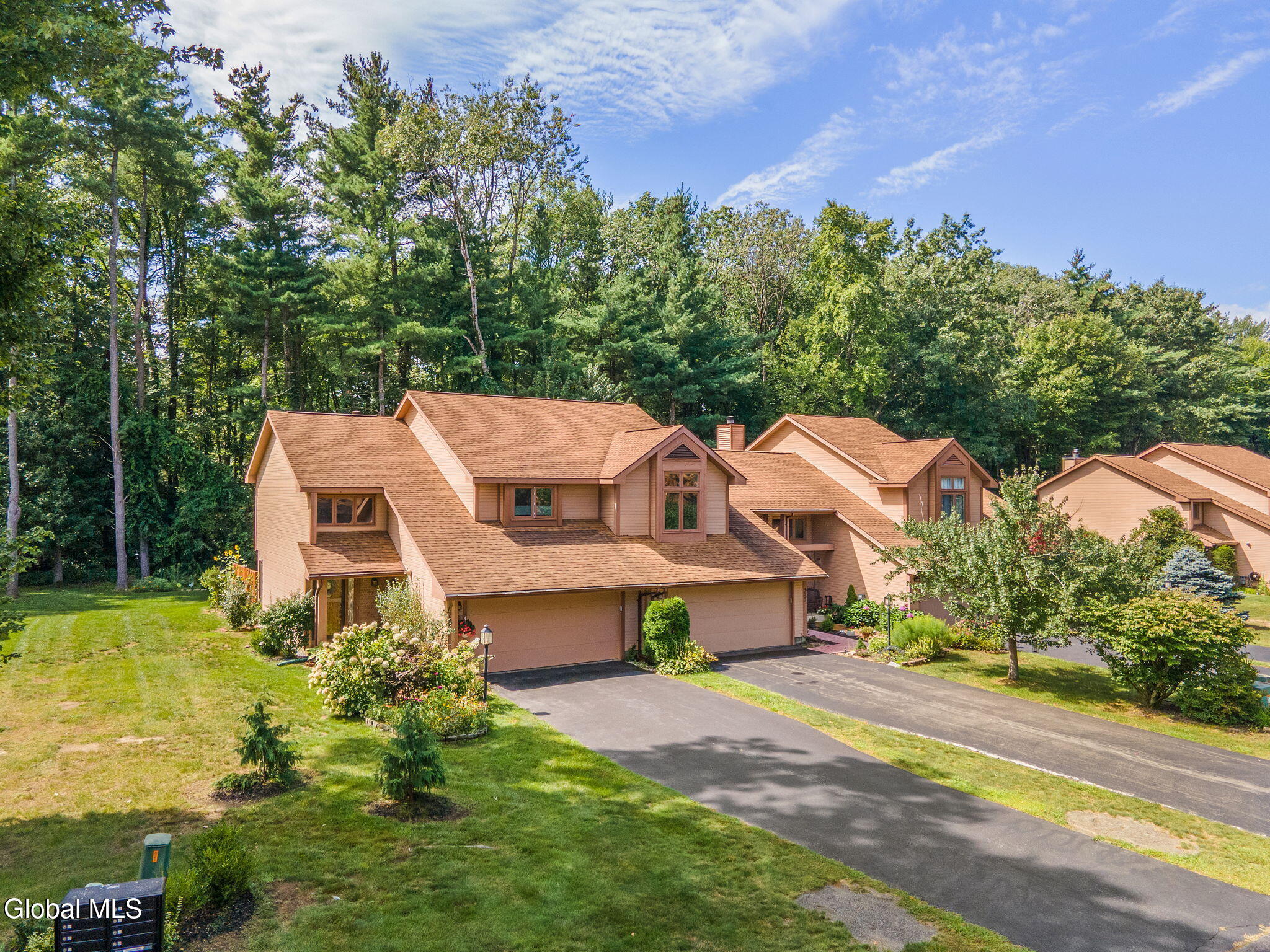 4022 Georgetown Square Schenectady NY 12303