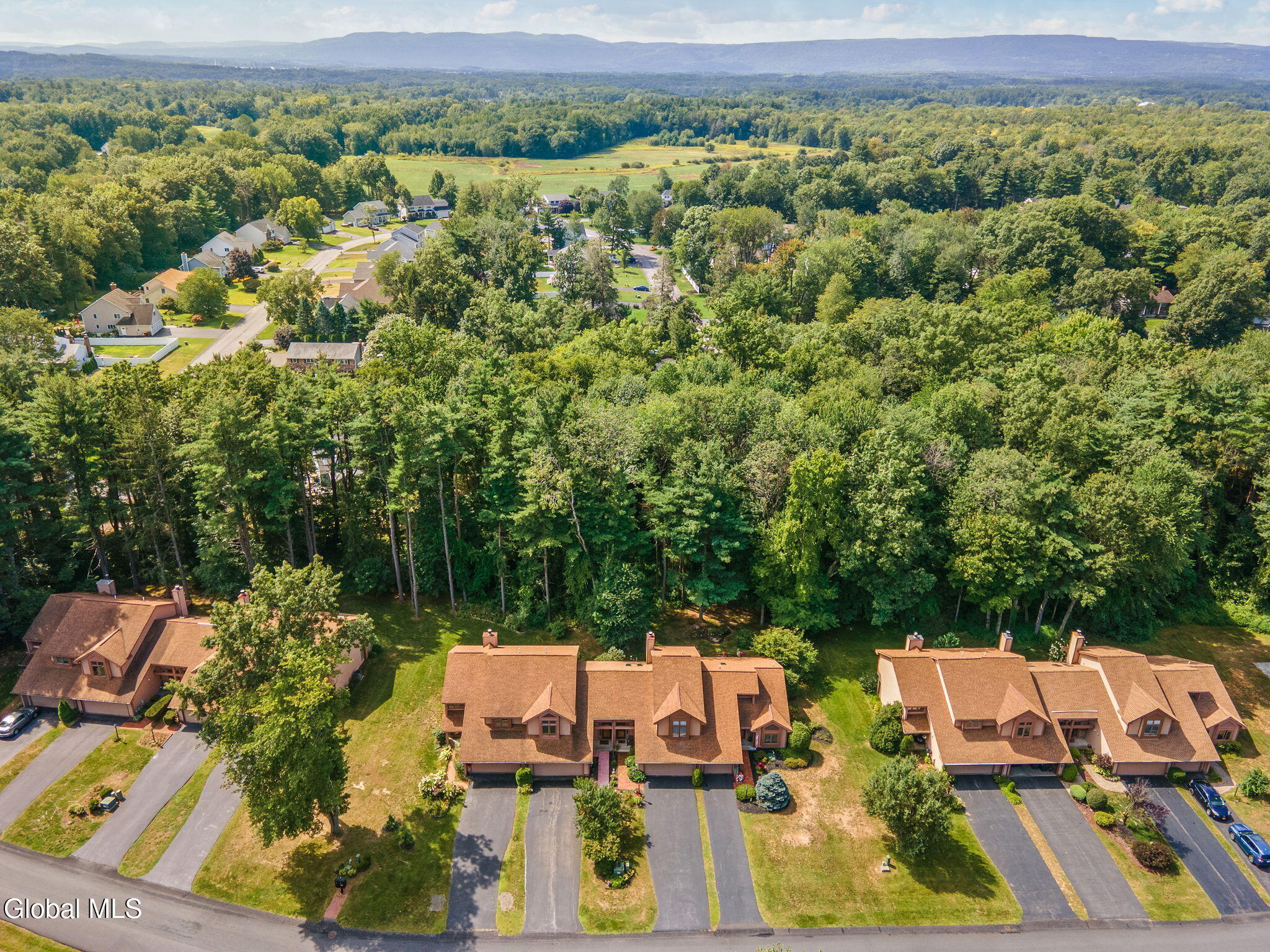 4022 Georgetown Square Schenectady NY 12303