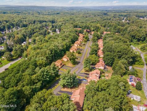 4022 Georgetown Square Schenectady NY 12303