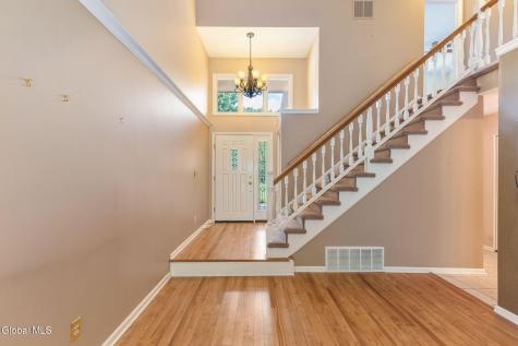 4022 Georgetown Square Schenectady NY 12303