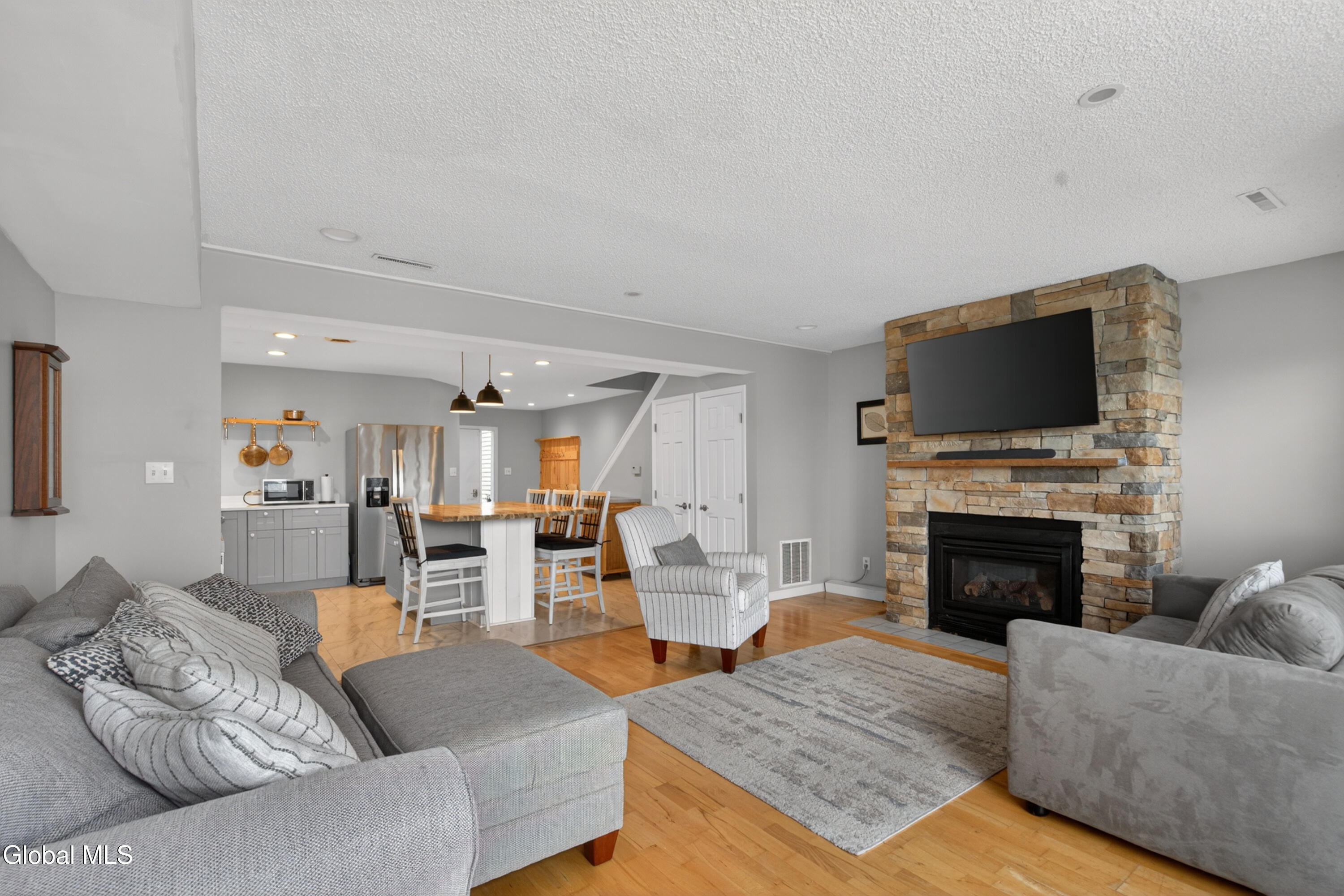 37 Preakness Way Saratoga Springs NY 12866