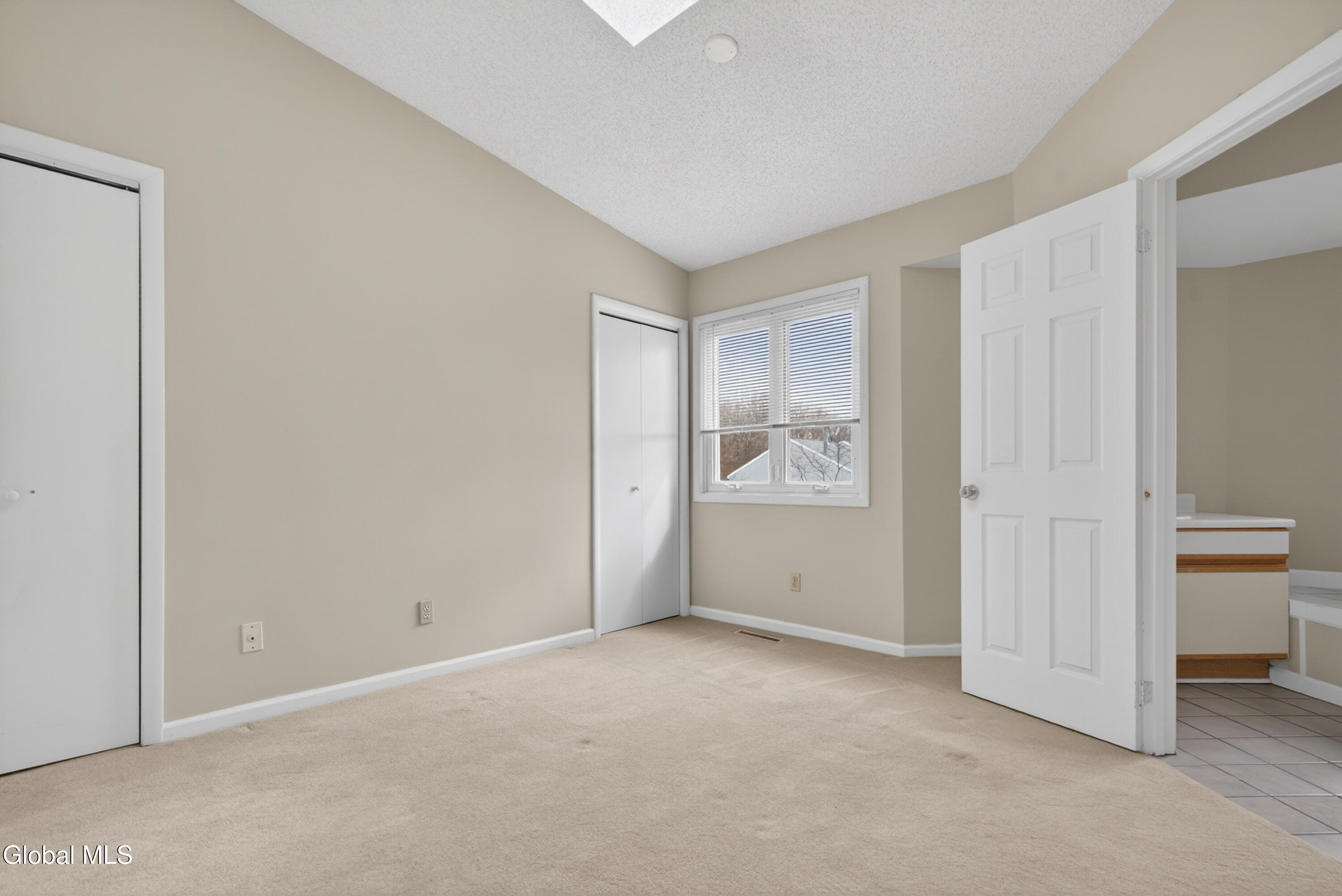 37 Preakness Way Saratoga Springs NY 12866