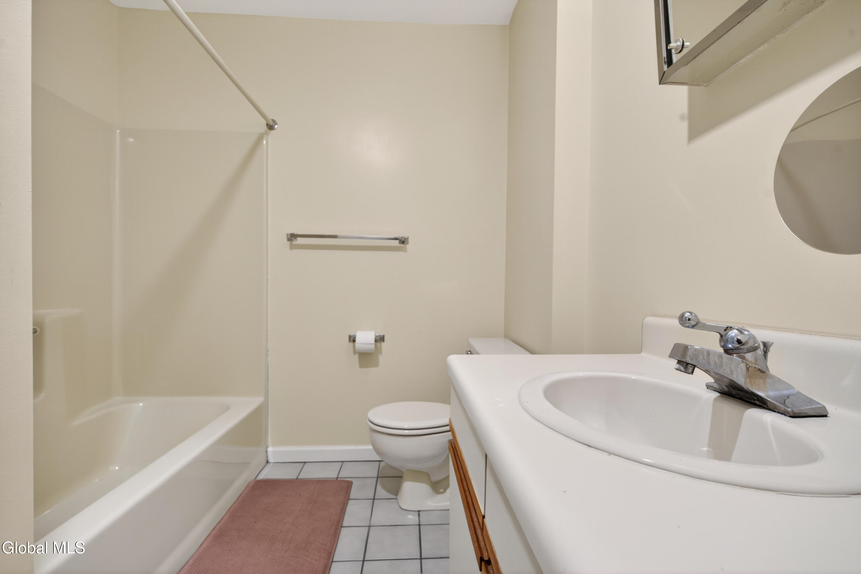 37 Preakness Way Saratoga Springs NY 12866