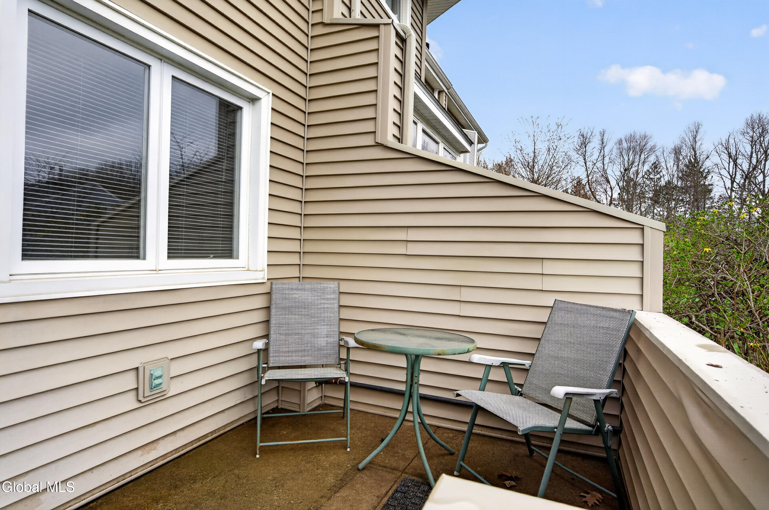 37 Preakness Way Saratoga Springs NY 12866