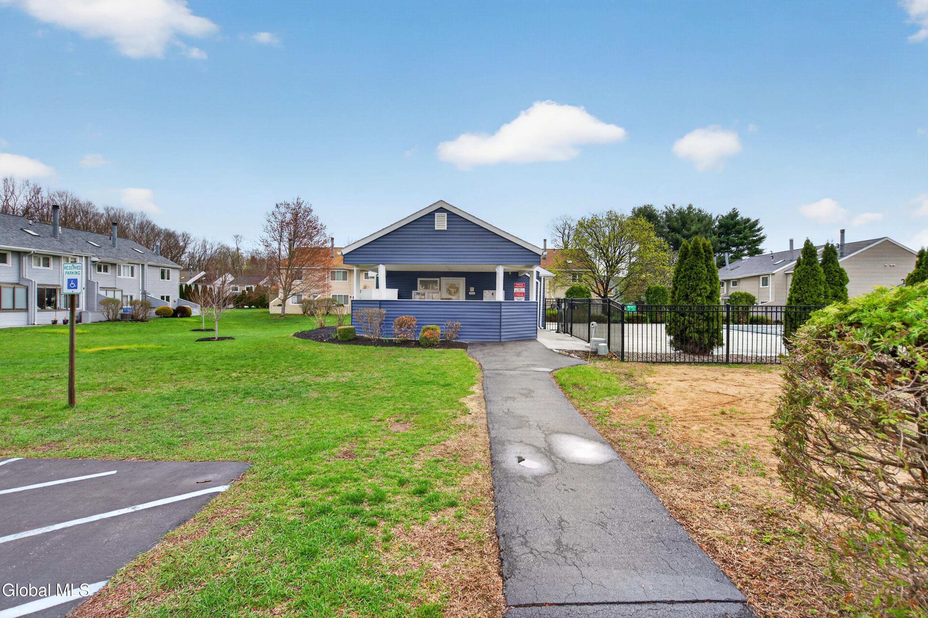 37 Preakness Way Saratoga Springs NY 12866