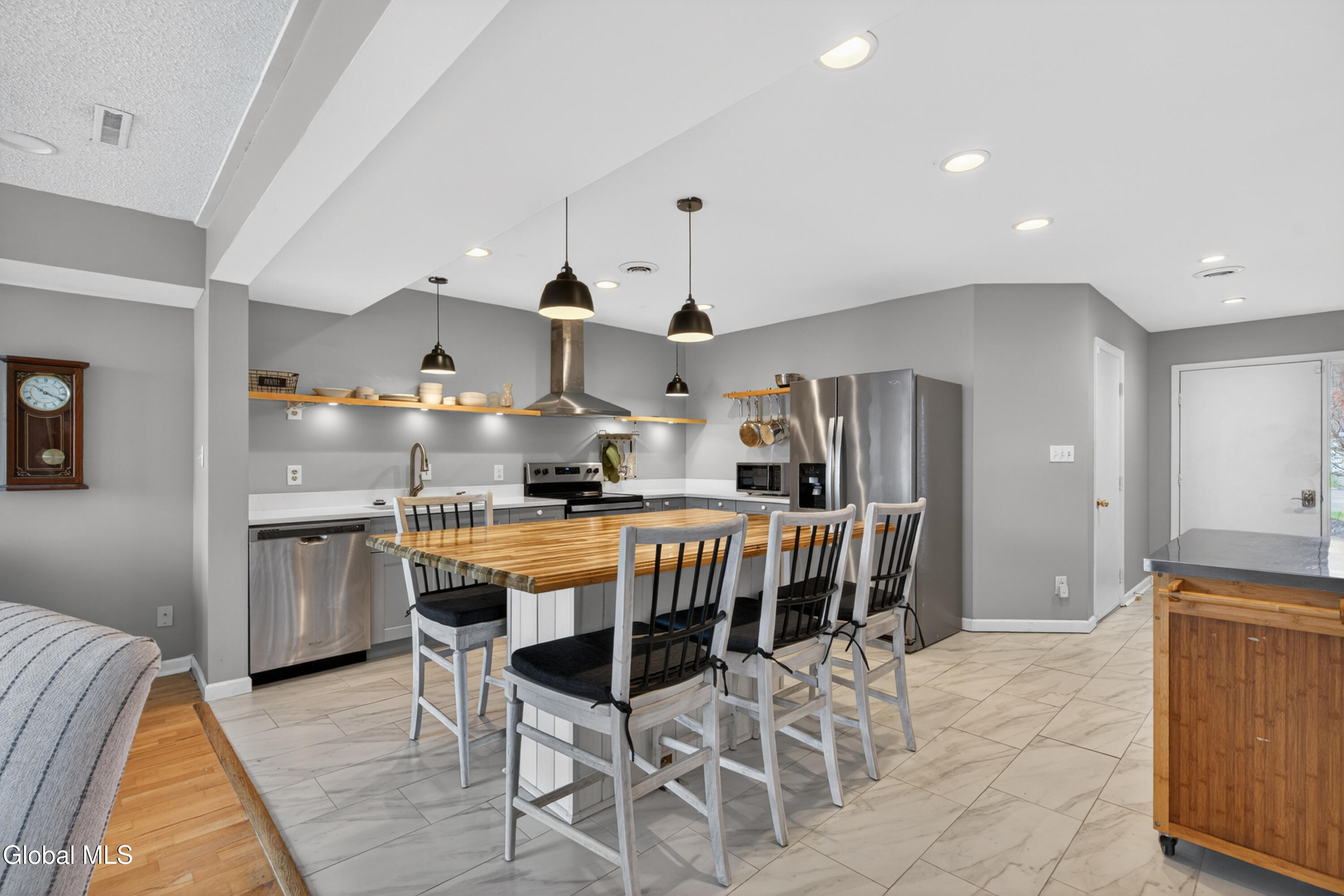 37 Preakness Way Saratoga Springs NY 12866