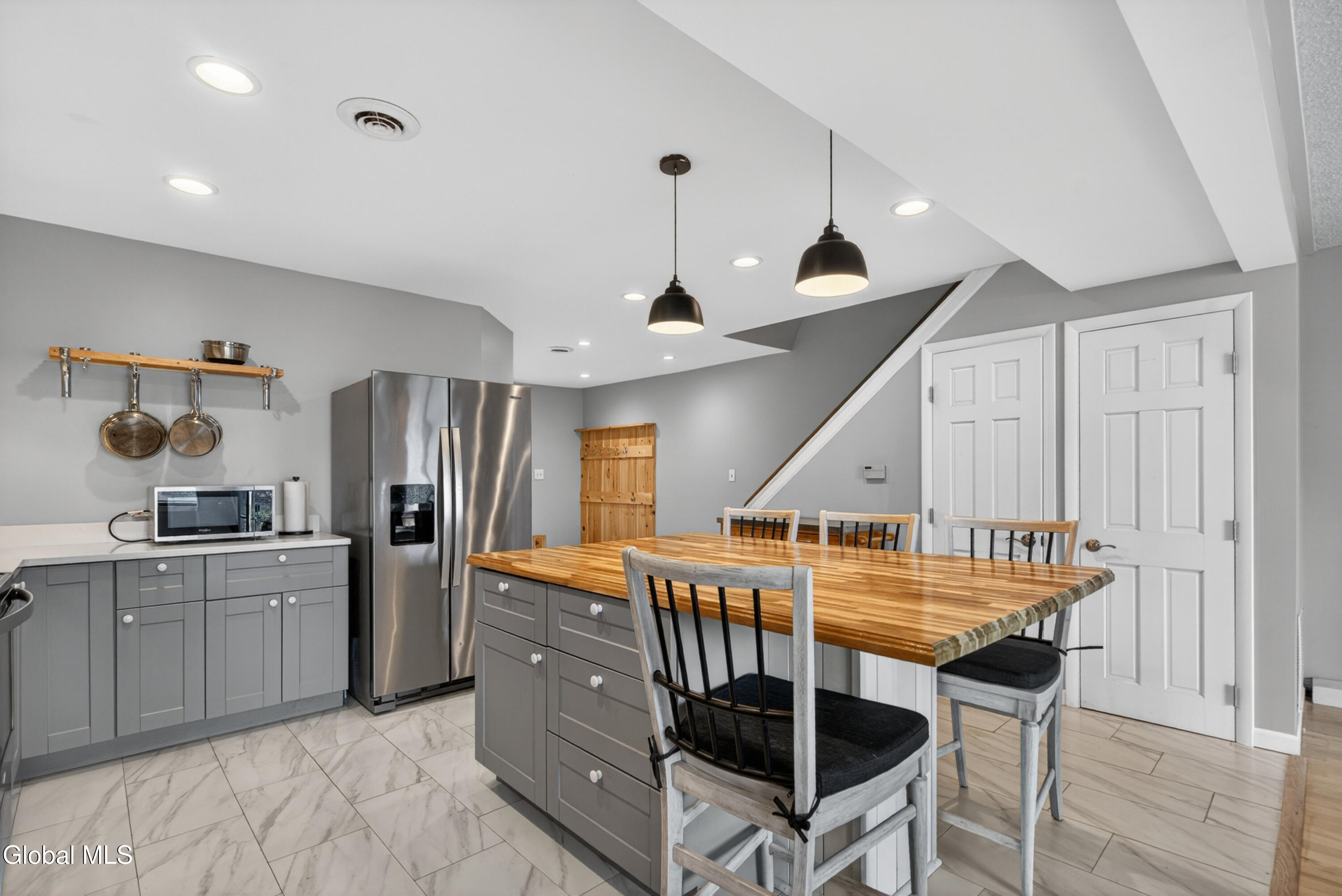 37 Preakness Way Saratoga Springs NY 12866