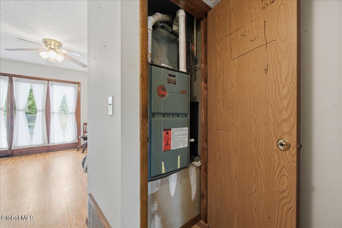 5 Minuteman Court Halfmoon NY 12065