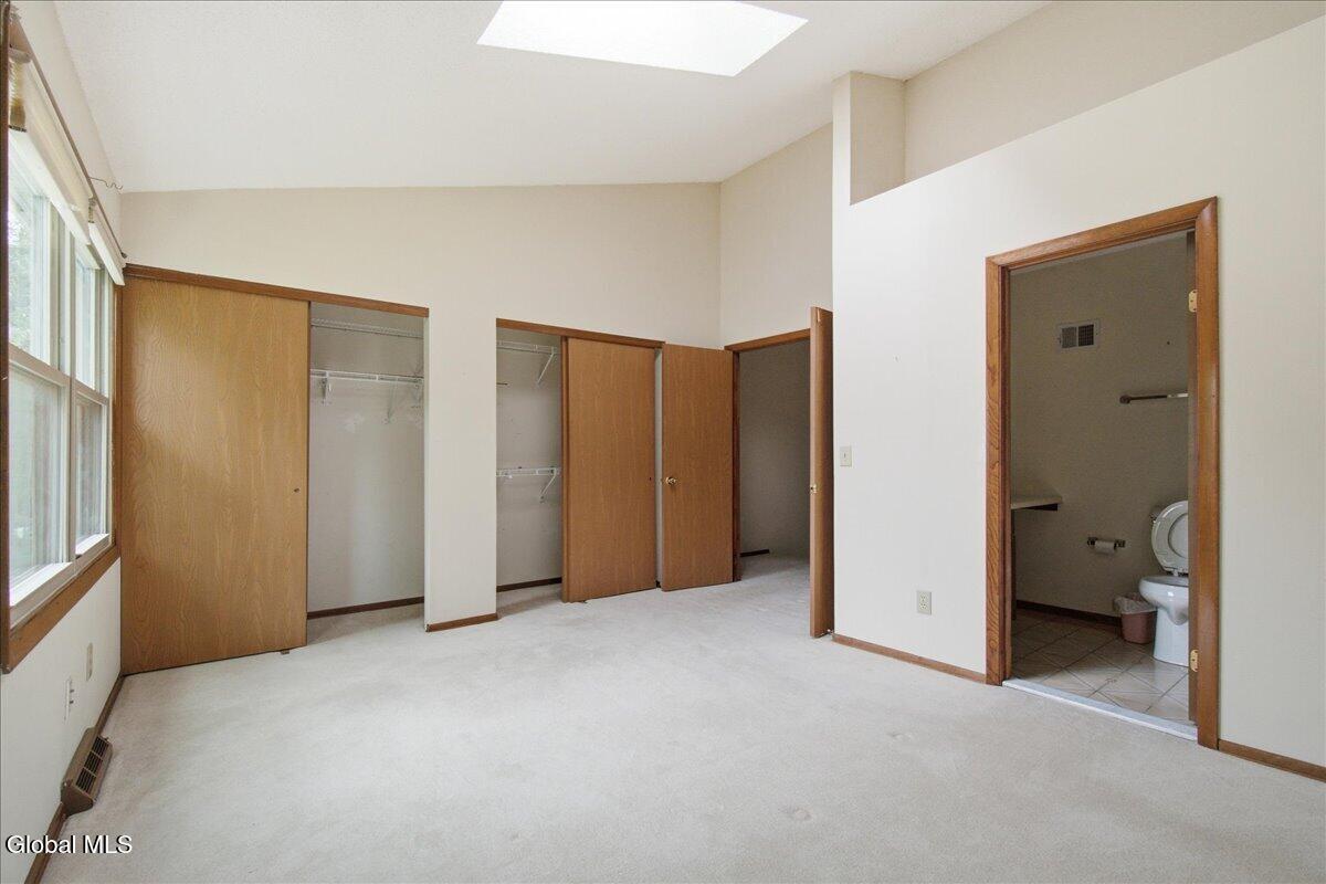 5 Minuteman Court Halfmoon NY 12065