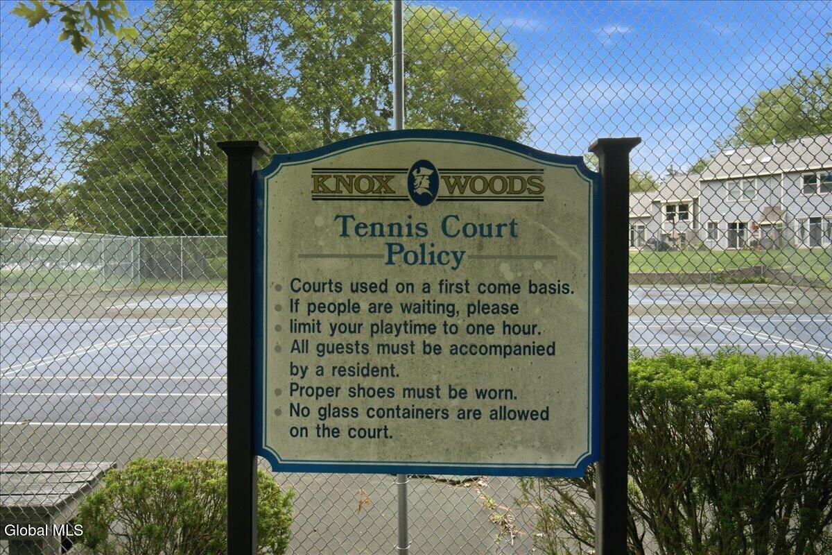 5 Minuteman Court Halfmoon NY 12065
