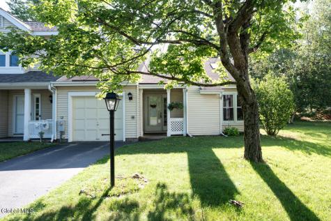 21 Cobble Court Clifton Park NY 12065
