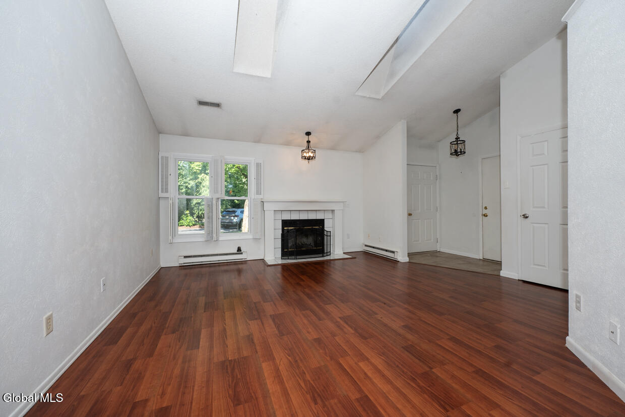21 Cobble Court Clifton Park NY 12065