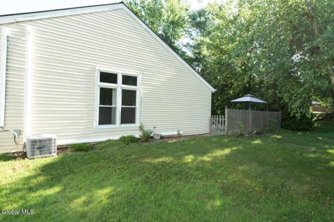 21 Cobble Court Clifton Park NY 12065