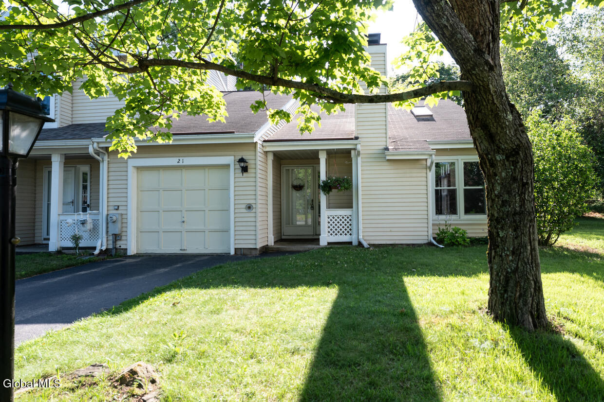 21 Cobble Court Clifton Park NY 12065