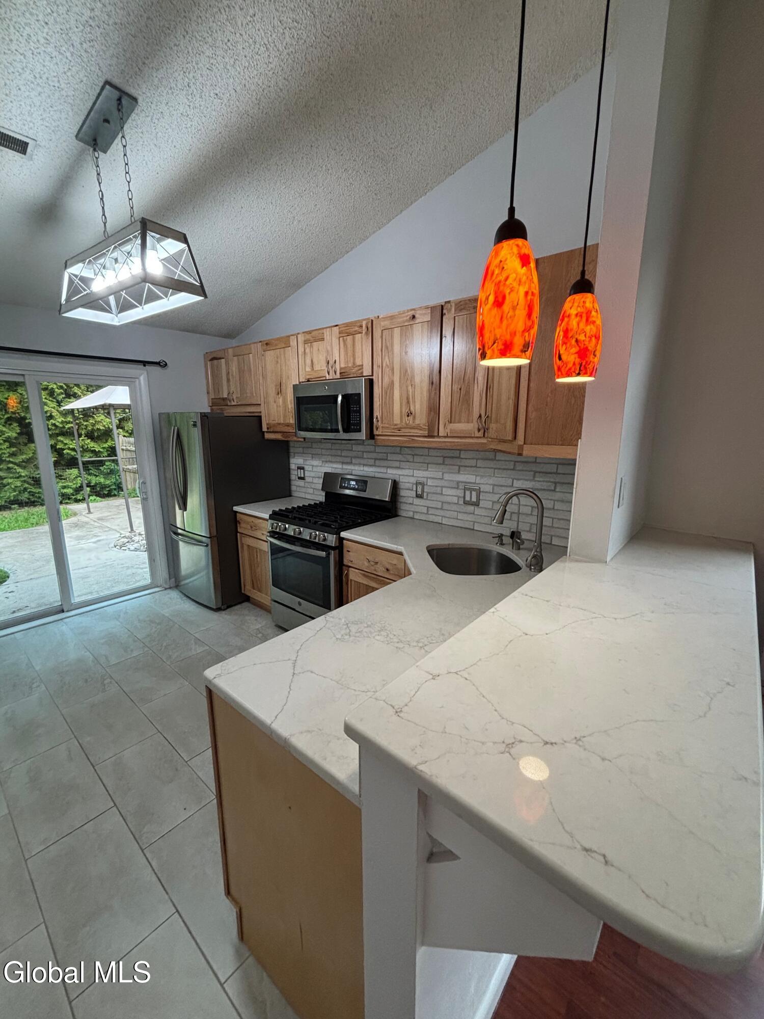 21 Cobble Court Clifton Park NY 12065
