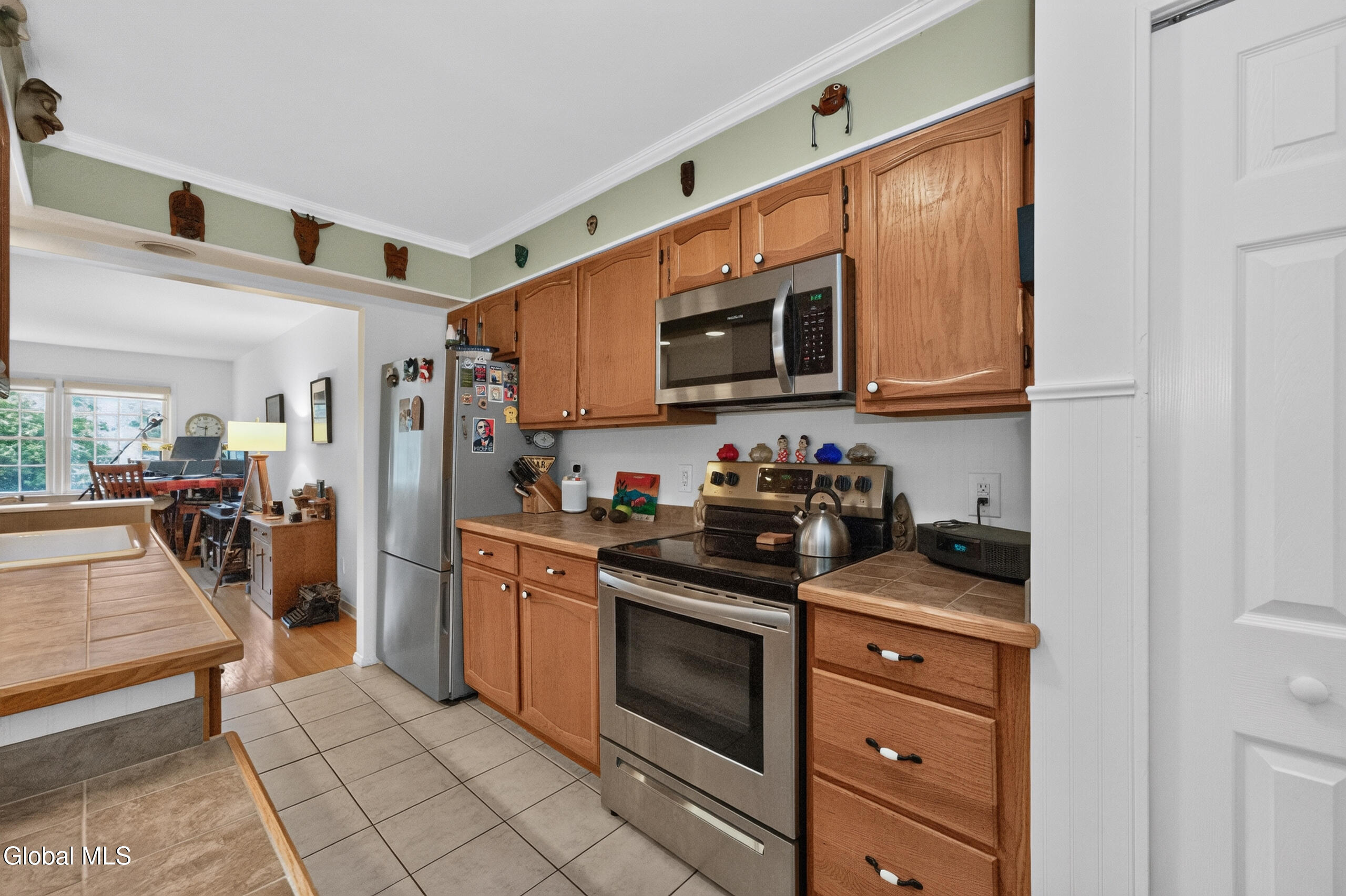 11 Kensington Court Delmar NY 12054