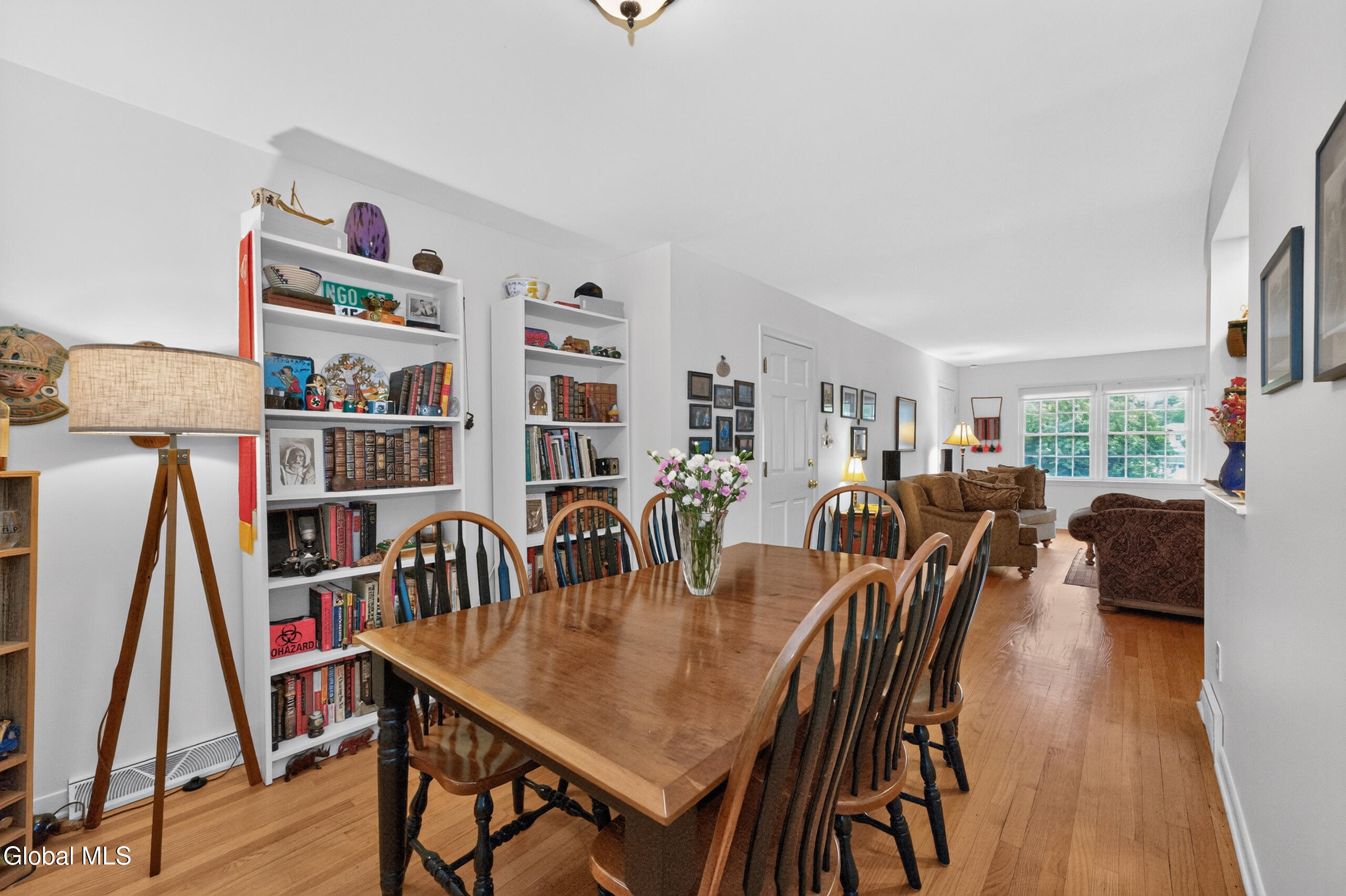 11 Kensington Court Delmar NY 12054