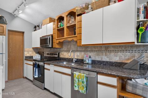 507 Greenwich Drive Albany NY 12203