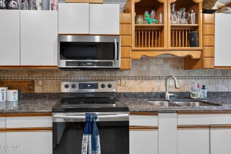 507 Greenwich Drive Albany NY 12203